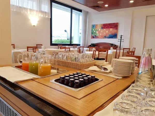 Prealpi Hotel San Vendemiano Buitenkant foto
