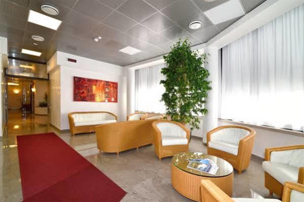 Prealpi Hotel San Vendemiano Buitenkant foto